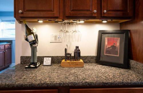 Foxfire - Secluded Zen Retreat with Spa & Views - Photo 30