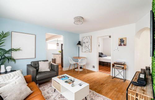 East Side Spa Retreat Near Lake - Foto 1