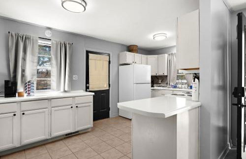 Cozy Home in Oak Ridge w 3BR - Foto 15