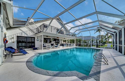 Lake Luxe Equine, Waterfront, Screened-in Pool, Hot Tub - Lake Views! Hosted By Relaxtay - Foto 34