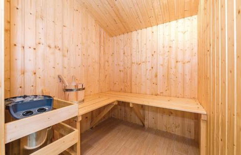 Awesome Home In Mirlovic Polje - Foto 4