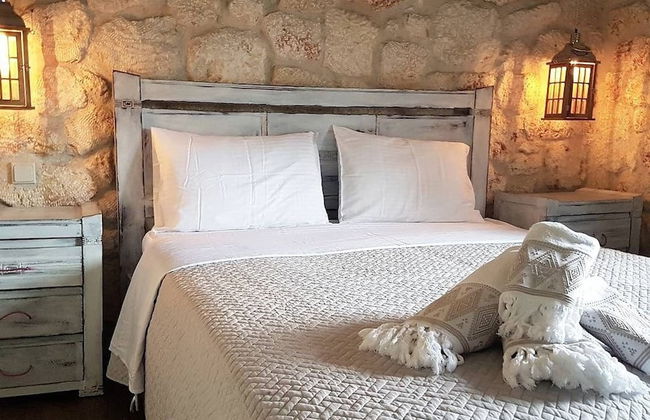 Luxurious Stone House in Elani - Photo 4