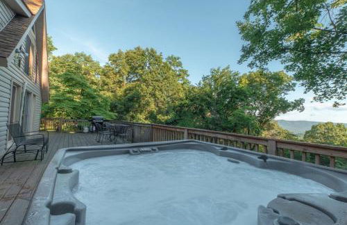 Ridgeview Cabin Views Hot Tub Fireplace BBQ Pets - Foto 16