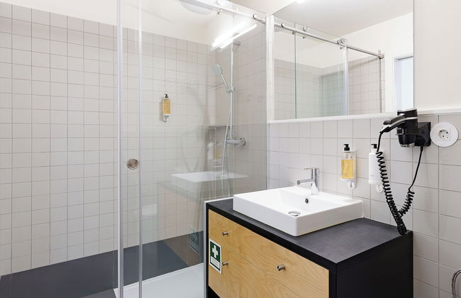 Galerias Nightlife Fashion Flats - Photo 78