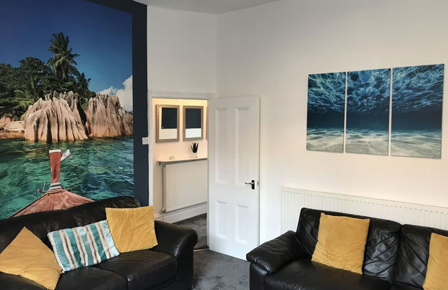 Bright Spacious 3-bed With Office & Patio, Preston - Foto 40