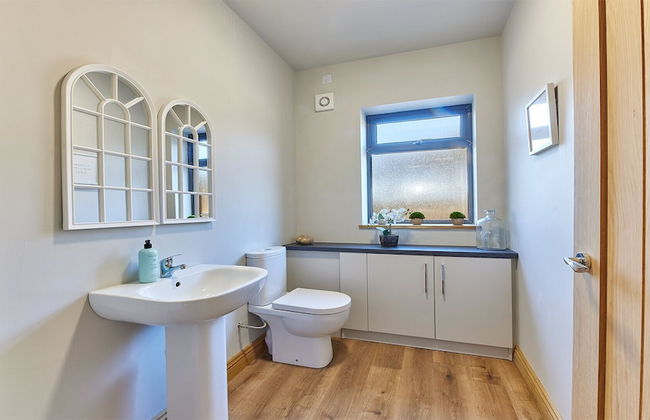 Host Stay The Parlour - Photo 20