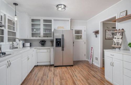 Touchdown Townhouse: Your Home near Stadium - Foto 5