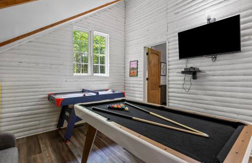 Private RRG Cabin with Game Room & Views - Foto 38