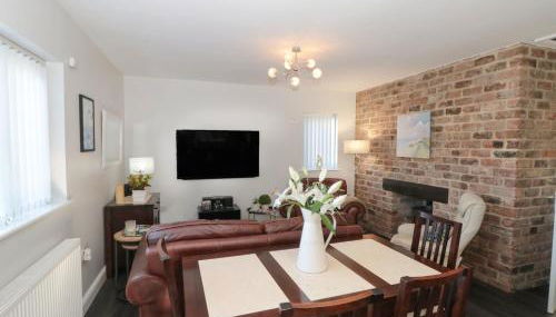 Southview Bungalow - Photo 5