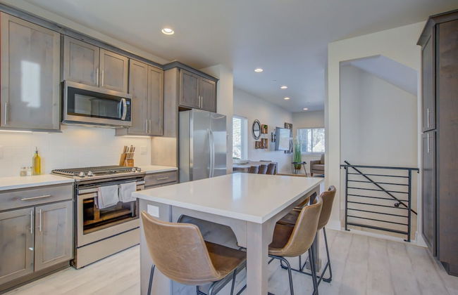 Modern Rooftop Patio New-build Townhome in COS - Foto 20