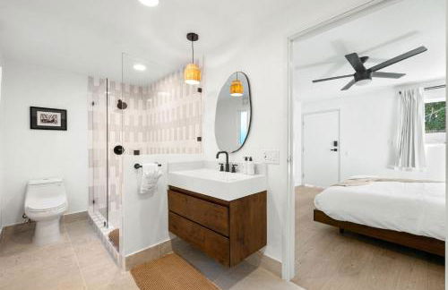 The Maya - Entire Hotel Buyout - Private Gym - Private Game Room - Private Living Area - Foto 134