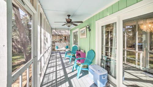 Oak Island Home with Yard Less Than 1 Mi to the Beach! - Foto 2