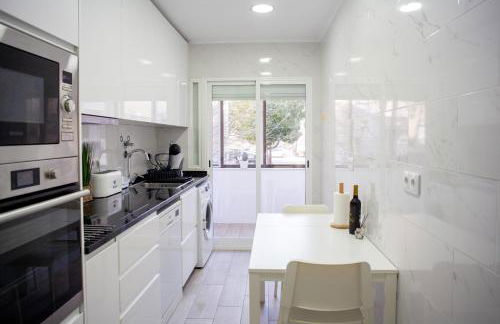 Just4uApartment - Near Lisbon & Beach - With AC - Foto 5