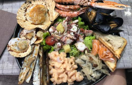 Appartamento fronte mare con terrazzo e parcheggio privato - Foto 33