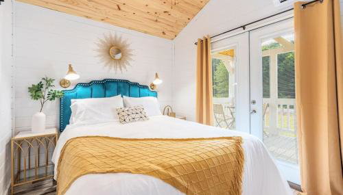 7 Le Soleil Retro Tiny House, Boat Parking, Mins to Lake Guntersville, City Harbor - Foto 3