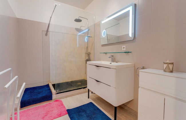 Villa With Swimming Pool in Sorgues - Foto 22