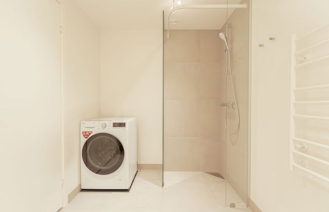 Nordic Swan Aparthotel | Seaview| Stunning 2Br Apt - Photo 17