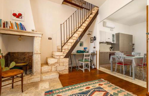 Antiche Mura Apartments "Nel Cuore della Puglia"bivani, cucina, terrazzo - Foto 32