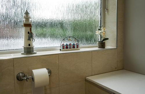 Luxury 5 Star apartments, Parking, Garden, near Metro Stations 10-15mins to London - Foto 48