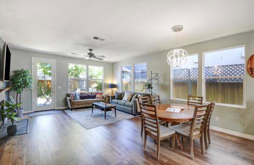 Wine Country Retreat with Hot Tub & Mini Golf - Foto 7