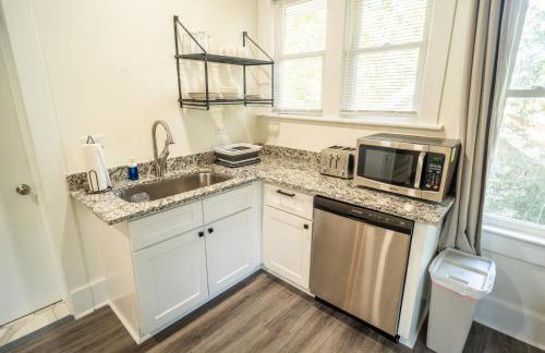Walk to Duke Campus! 1 Bedroom in Trinity Park! - Foto 32