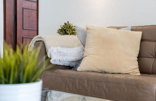 Traditional 3 bedroom villa with great pool in the heart of Vale do Lobo - Photo 25