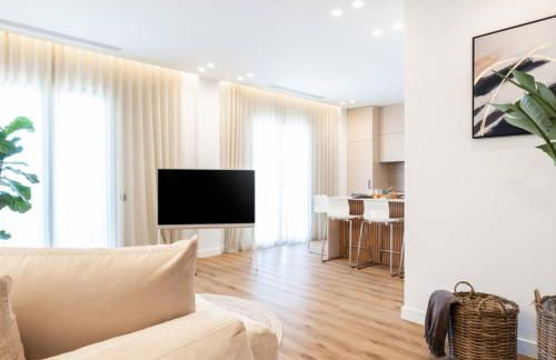 2-BD Luxury Apt Sea View Balcony near the beach - Foto 1