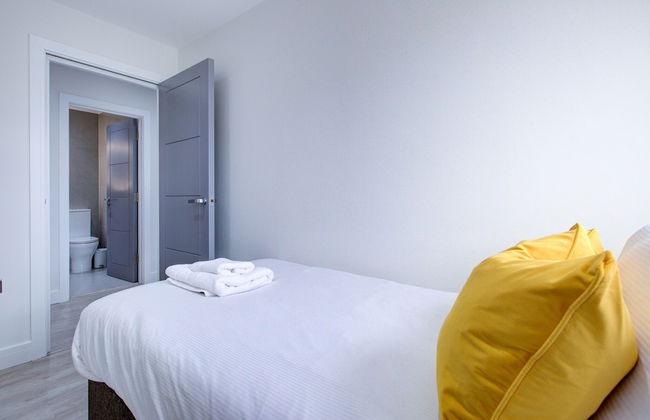 Hybrid Resi - Uxbridge - Foto 15