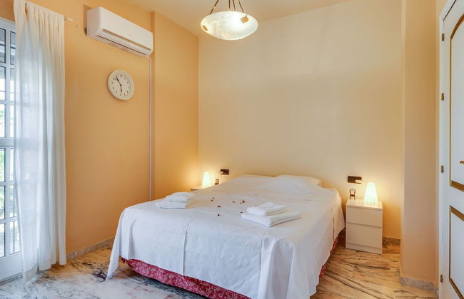 Holiday Home Near Sevilla With Pool - Photo 3