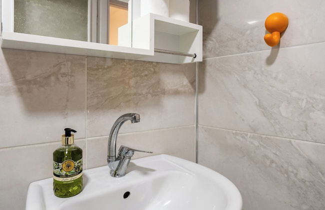 Charming 3-bedroom Apartment in the Heart of Kadıköy - Photo 43