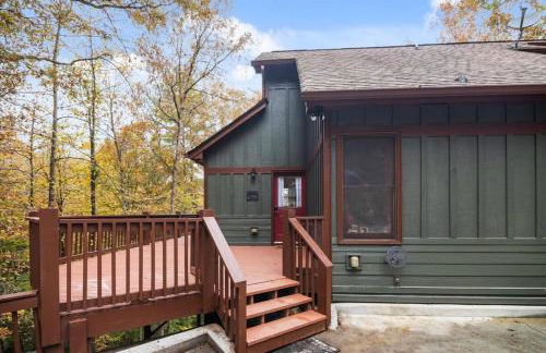 4 BR Mountain Cabin with Hot Tub & Fire Pit in GA - Foto 25