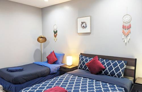 Lucky Charm 4 Bedroom Mid-City Apartment - Photo 30