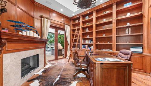 Near the Beach • Pool & Jacuzzi • Waterfront Villa - Foto 4