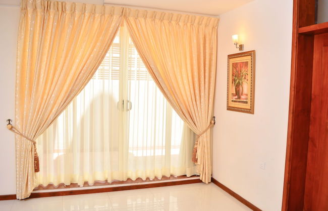 Unique Towers Luxury Boutique Suites - Photo 57