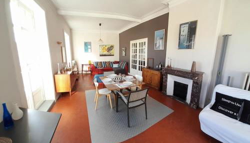 Les 7 balcons, Comédie-Corum-Gare, Parking, Spacieux Lumineux Haussmannien - Foto 5