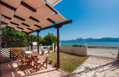 Irini Seaside Studios - Photo 17