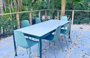 Coconut Grove Mid-Century Jungle Oasis - Foto 10