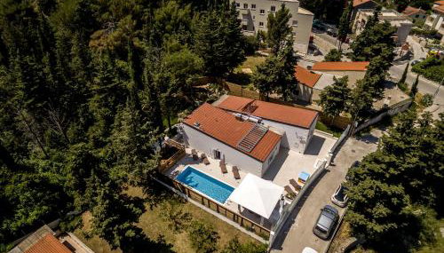 Luxury villa with a swimming pool Split - 13408 - Photo 2