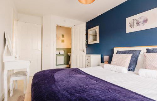 Beautiful 3 Bedroom Home Near Worcester - Photo 58