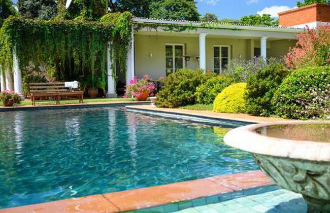 Chic Studio Nestled in Lovely Garden and Pool-2254 - Foto 14