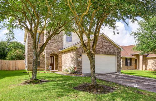 Fish and Hike Pet-Friendly Humble Home with Yard - Foto 3