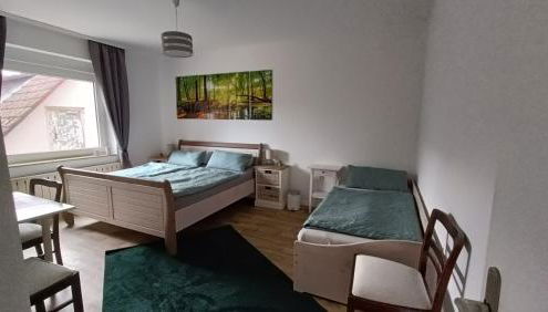 FeWo Deisterferien, 5 Minuten zur Landesgartenschau, Hunde kosten extra,Terrasse, Netflix, Wlan, A2, B65, bis 8 Personen - Foto 4
