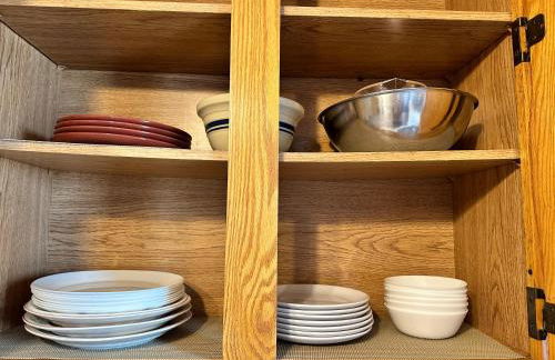 Entire Private 3 Bedrooms 1 Bathroom Single House with Fenced Garden - Photo 24