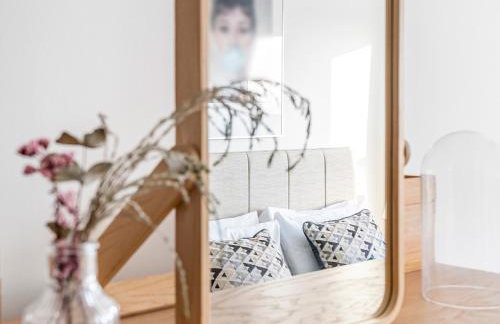 Charming Stay with a Balcony in Bow - Pass the Keys - Photo 16