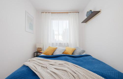 Apartament na Parterze z Parkingiem i Biurkiem do Pracy Zdalnej w Piasecznie by Noclegi Renters - Foto 4