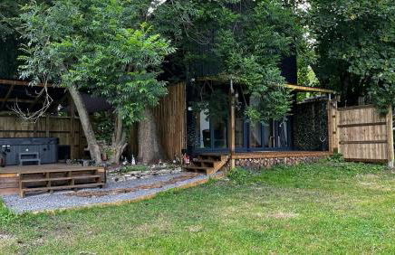 Lynbrook Haybarn, Hot tub and outdoor kitchen, New Forest - Foto 8