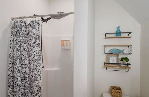 White Pines Lodge- Wooded Retreat - Foto 16