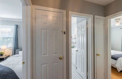 Enchanting historic townhouse by CozySuites - Foto 10