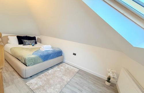 Bright Modern Apartment - Photo 19