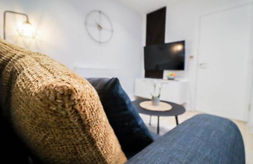 Modern 1-Bed Apartment in Buckinghamshire with Free WiFi, Parking & Garden - Foto 17